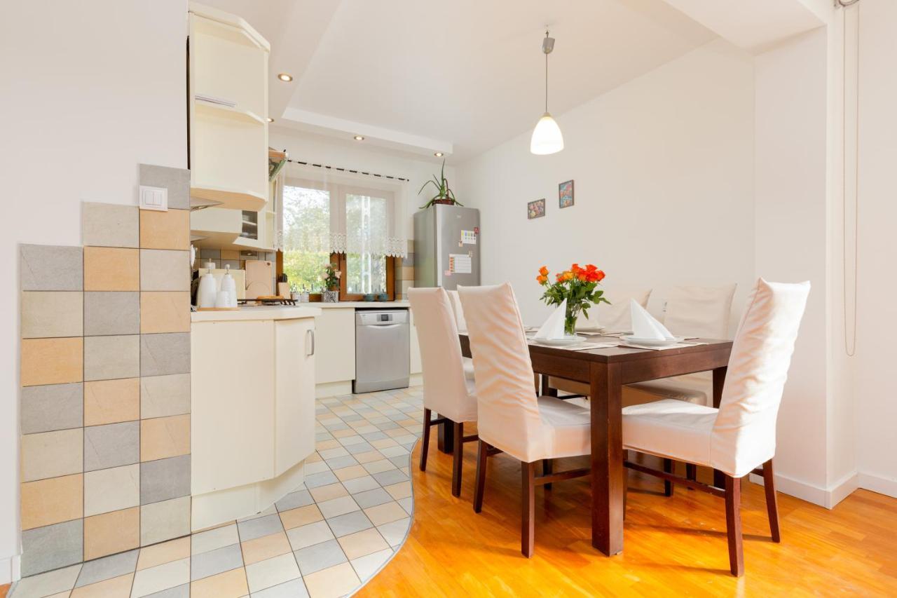 Willa Holiday House Warsaw Michałowice by Renters Zewnętrze zdjęcie