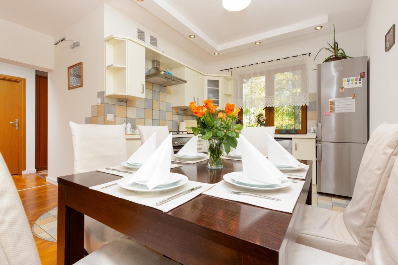 Willa Holiday House Warsaw Michałowice by Renters Zewnętrze zdjęcie